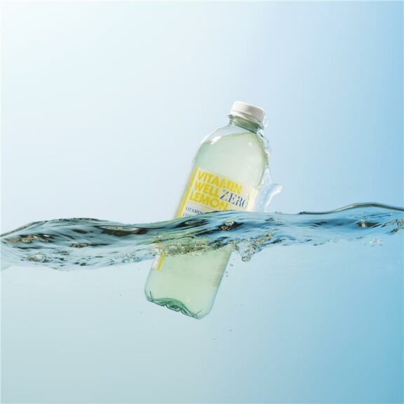Vitamin Well Zero Lemon Lifestyle 1